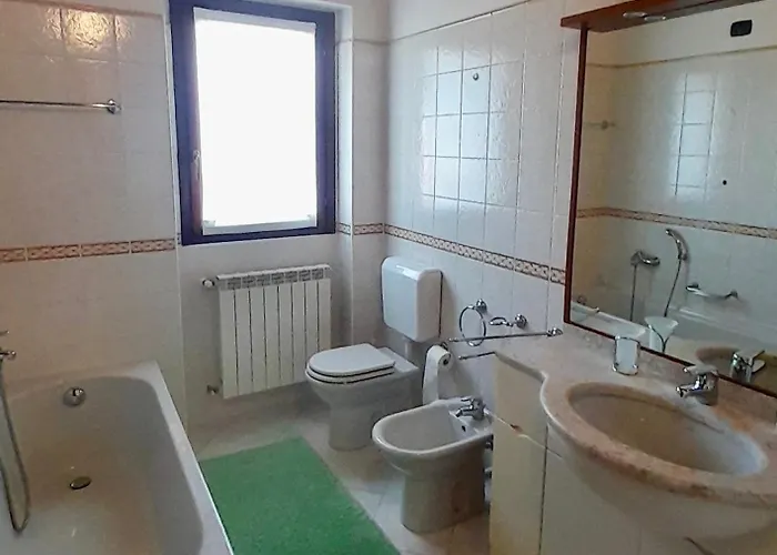 Ferienhaus With Lovely Garden, Tremezzina Lenno