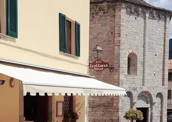 With Lovely Garden, Tremezzina * Lenno