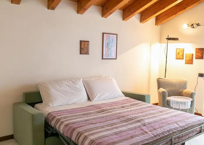 With Lovely Garden, Tremezzina Lenno