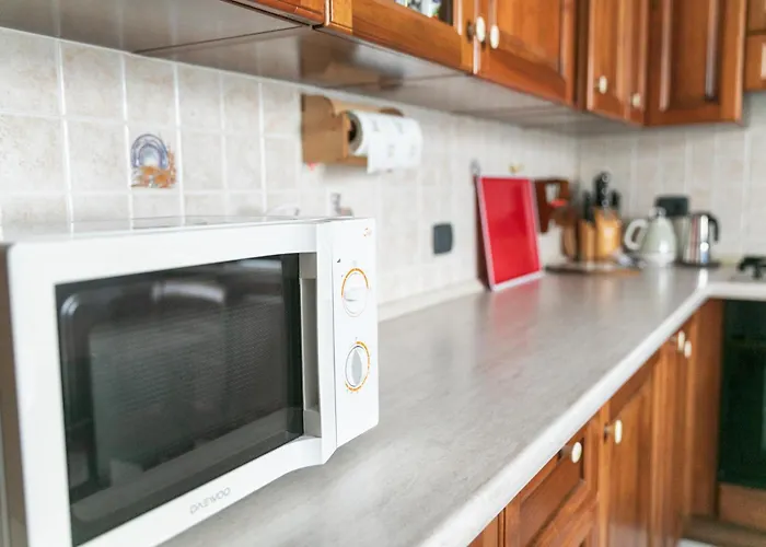 Сasa de vacaciones With Lovely Garden, Tremezzina *