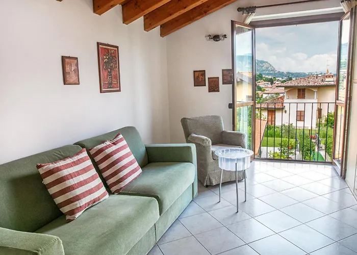 With Lovely Garden, Tremezzina Ferienhaus Lenno