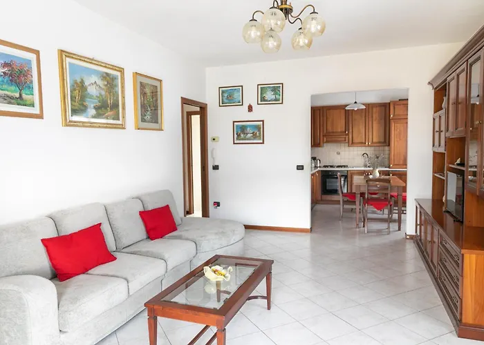 With Lovely Garden, Tremezzina * Lenno