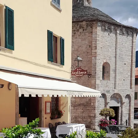 With Lovely Garden, Tremezzina * Lenno