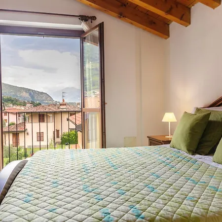 With Lovely Garden, Tremezzina Prázdninový dům *